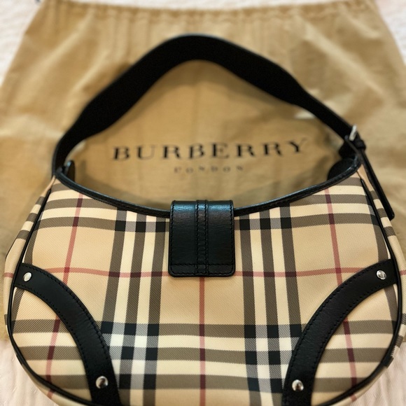 Burberry Nova check shoulder bag. - Picture 2 of 4